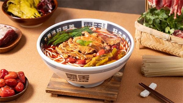 <b>匠心传承，鲜入人心——霸舌生滚牛肉米粉诠释</b>